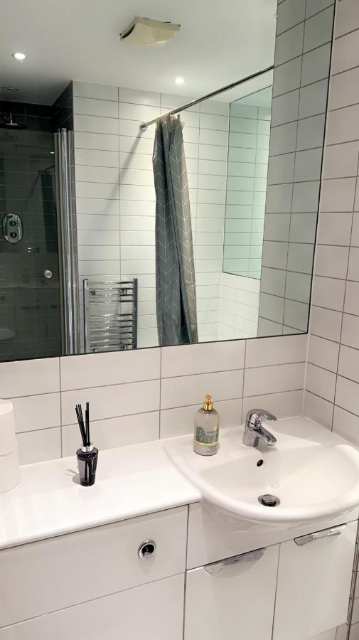 Cozycomfy Luxury Apartment Londyn Zewnętrze zdjęcie