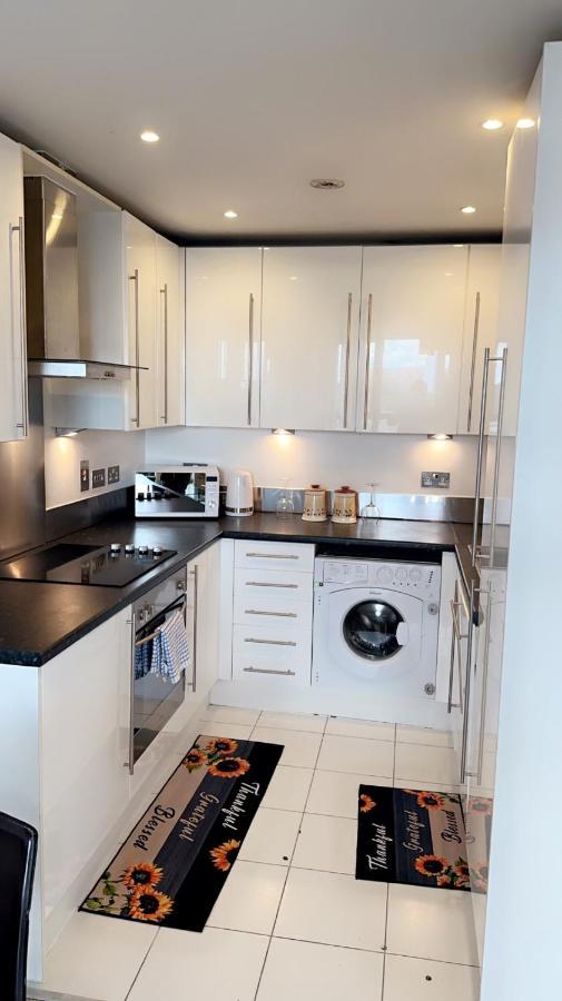 Cozycomfy Luxury Apartment Londyn Zewnętrze zdjęcie